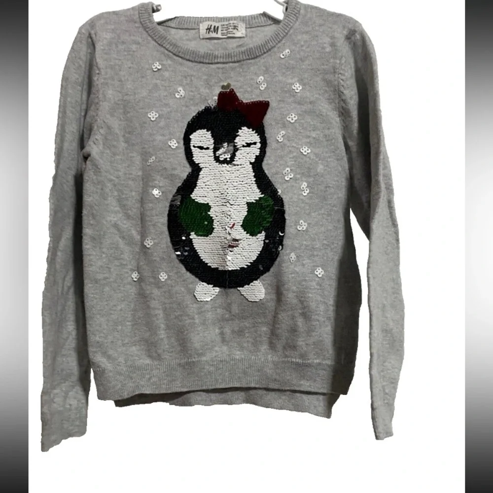 H&M Epic Threads Size 4-6 Girls Christmas Gray Long Sleeve Sweater & Red Skirt